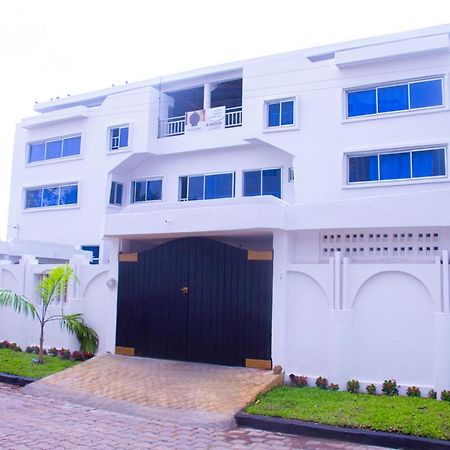 Hotel Amazone Cotonou Exterior photo