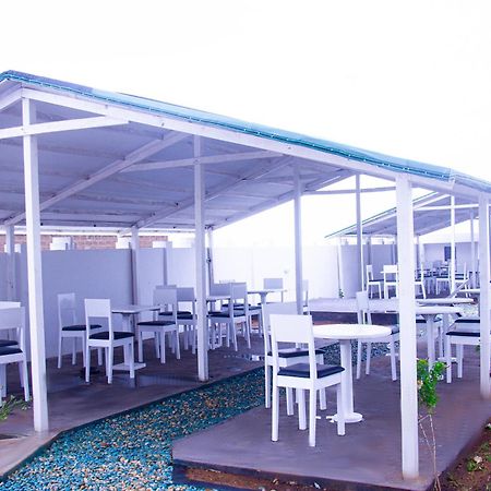 Hotel Amazone Cotonou Exterior photo