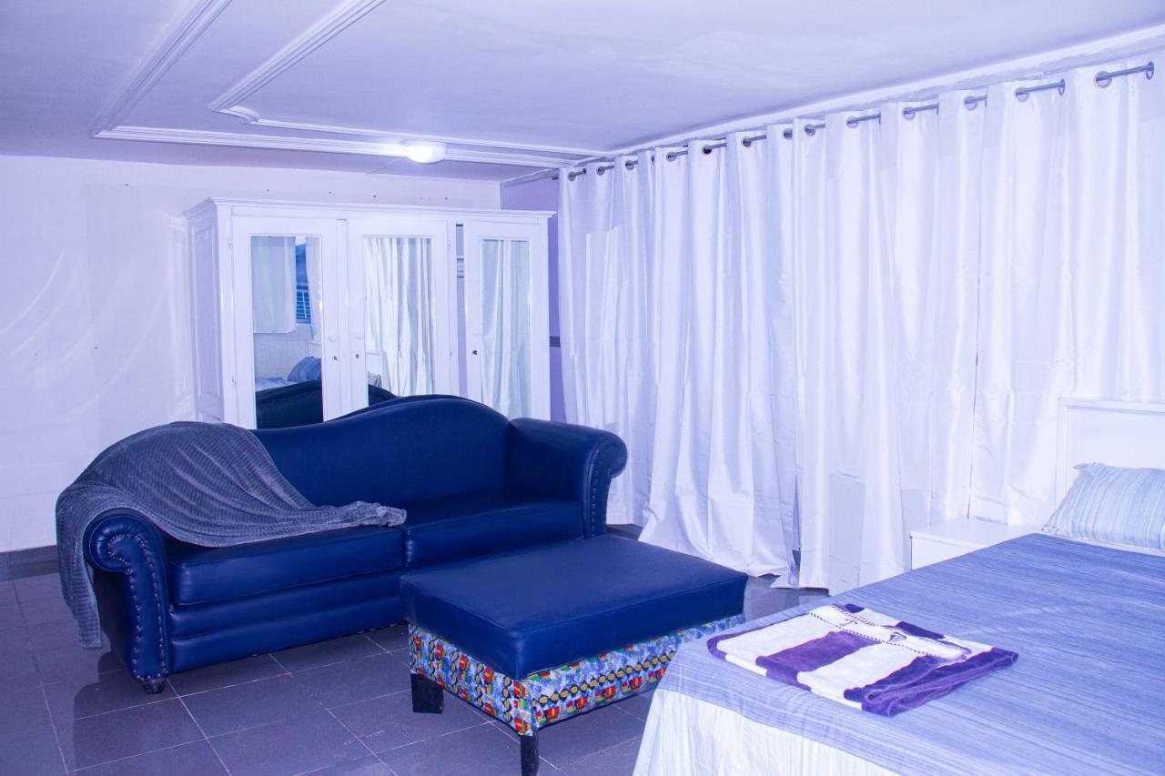 Hotel Amazone Cotonou Exterior photo